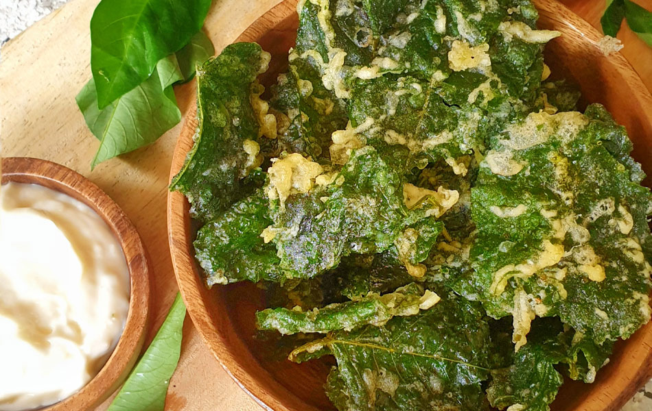 Crispy Kangkong w/ Garlic Mayo Dip